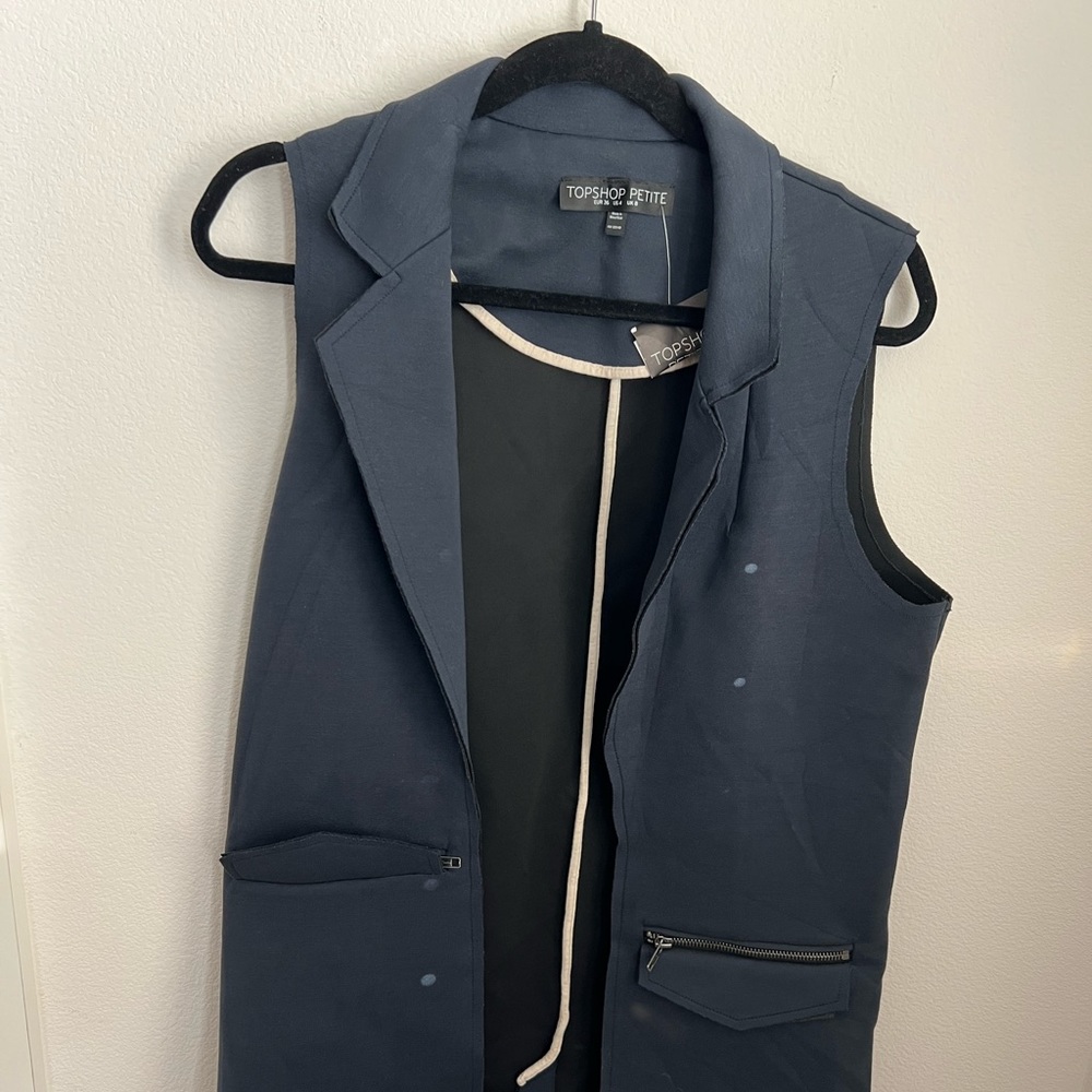 Top shop vest never worn